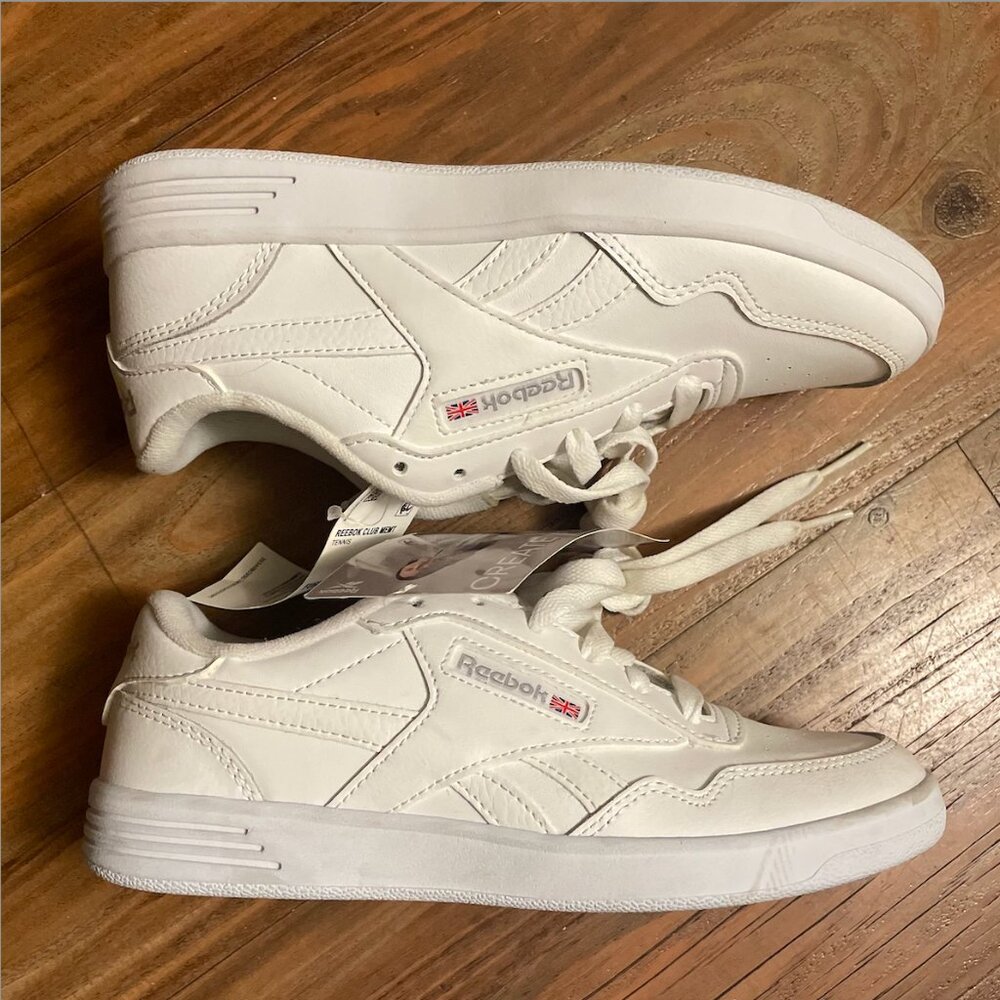 NWT Reebok women's club shoes